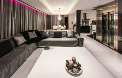 Resale - Villa - Calpe - Zona Puerto Blanco - Maryvilla