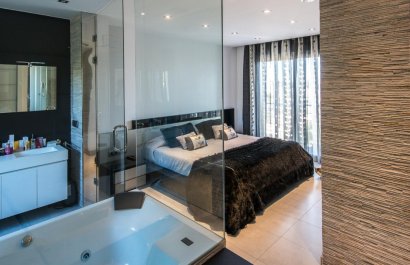 Resale - Villa - Calpe - Zona Puerto Blanco - Maryvilla