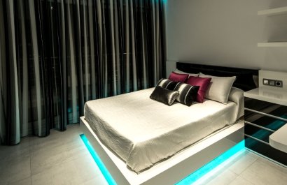 Resale - Villa - Calpe - Zona Puerto Blanco - Maryvilla