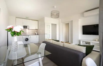 Resale - Apartment / flat - Marbella - Nueva Andalucía