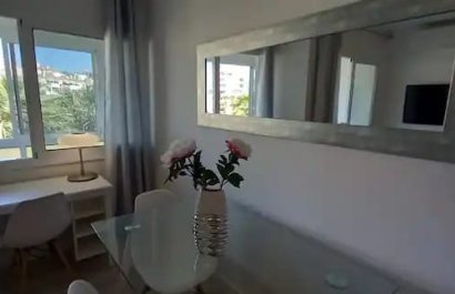 Resale - Apartment / flat - Marbella - Nueva Andalucía