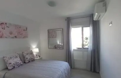 Resale - Apartment / flat - Marbella - Nueva Andalucía