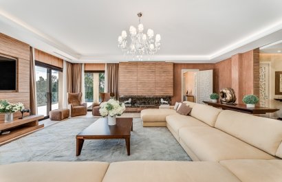 Resale - Villa - Marbella - Nueva Andalucía