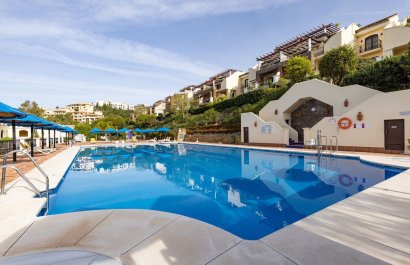 Resale - Apartment / flat - Benahavís - Los Arqueros