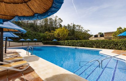 Resale - Apartment / flat - Benahavís - Los Arqueros