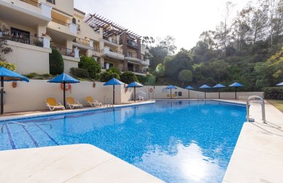 Resale - Apartment / flat - Benahavís - Los Arqueros