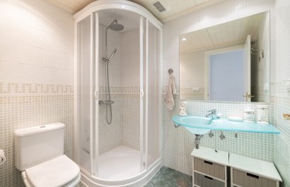 Resale - Apartment / flat - Benahavís - Los Arqueros