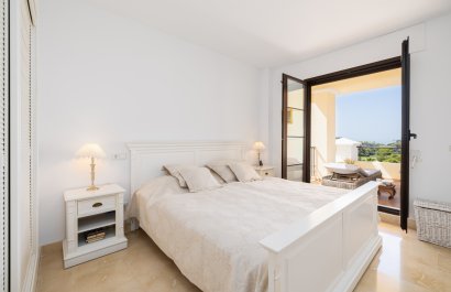 Resale - Apartment / flat - Benahavís - Los Arqueros