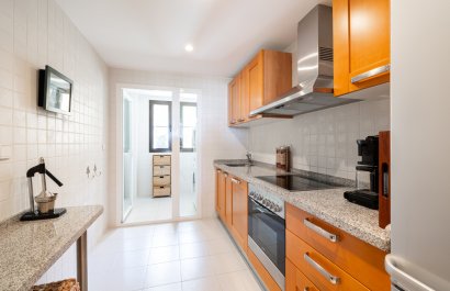 Resale - Apartment / flat - Benahavís - Los Arqueros