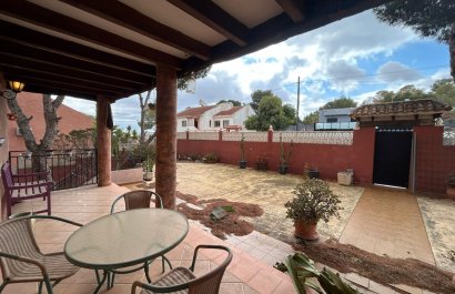 Reventa - Villa - San Miguel de Salinas - Urbanizaciones