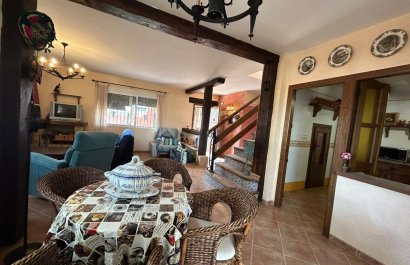 Reventa - Villa - San Miguel de Salinas - Urbanizaciones