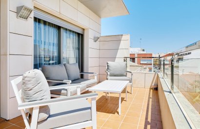 Resale - Apartment / flat - Torrevieia - Center