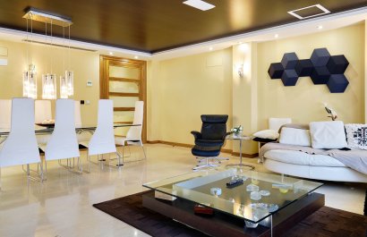 Resale - Apartment / flat - Torrevieia - Center