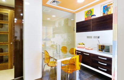 Resale - Apartment / flat - Torrevieia - Center