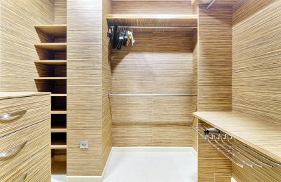 Resale - Apartment / flat - Torrevieia - Center