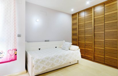 Resale - Apartment / flat - Torrevieia - Center