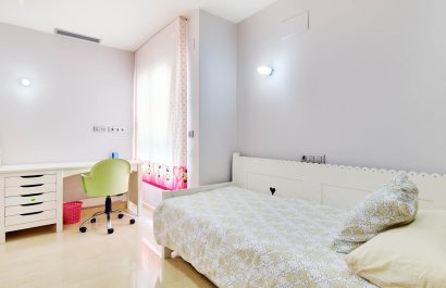 Resale - Apartment / flat - Torrevieia - Center