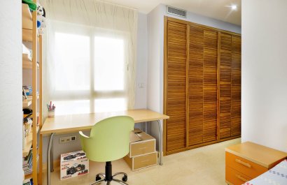 Resale - Apartment / flat - Torrevieia - Center