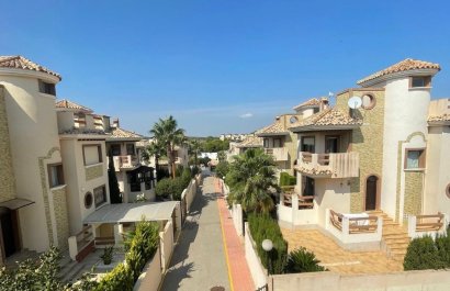 Resale - Villa - Orihuela Costa - Villamartín