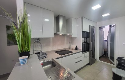 Resale - Apartment / flat - Torrevieia - Punta Prima