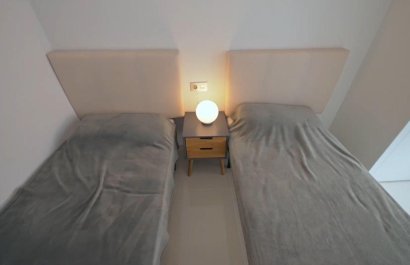 Resale - Apartment / flat - Torrevieia - Center