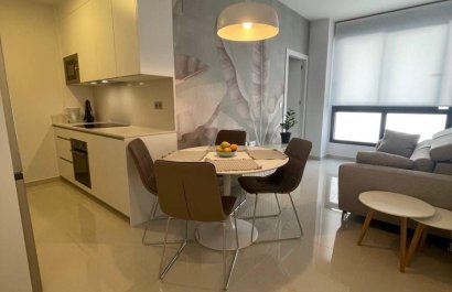 Resale - Apartment / flat - Torrevieia - Center