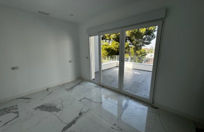 Resale - Villa - Torrevieia - Los Balcones