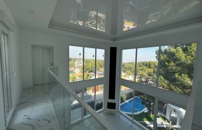 Resale - Villa - Torrevieia - Los Balcones