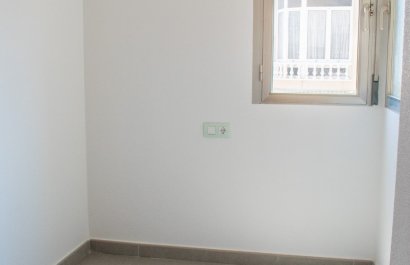 Resale - Apartment / flat - Guardamar del Segura - Center