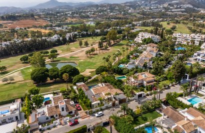 Resale - Villa - Marbella - Nueva Andalucía