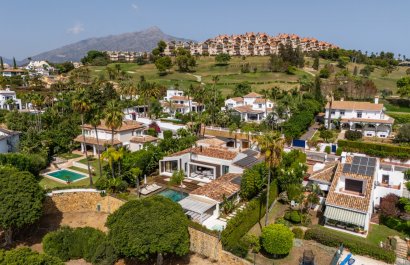 Resale - Villa - Marbella - Nueva Andalucía