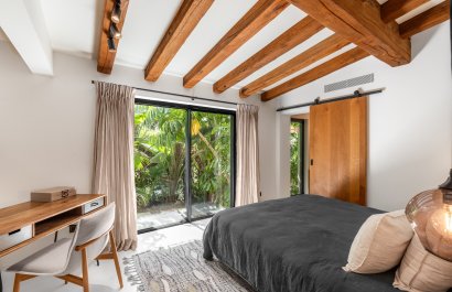 Resale - Villa - Marbella - Nueva Andalucía