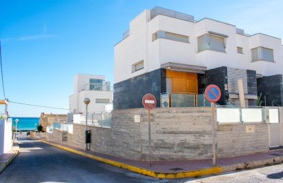 Resale - Townhouse / Duplex / Corner - Guardamar del Segura