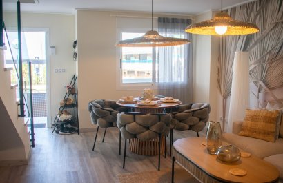 Resale - Townhouse / Duplex / Corner - Torrevieia - Los Balcones