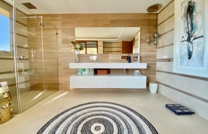 Resale - Apartment / flat - Benahavís - La Quinta