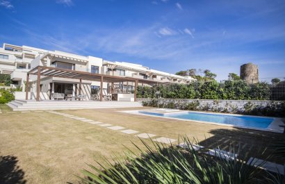 Resale - Villa - Estepoa - New Golden Mile