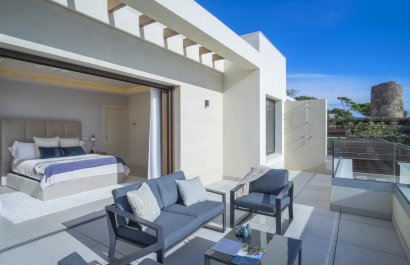 Resale - Villa - Estepoa - New Golden Mile