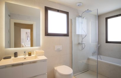 Resale - Villa - Estepoa - New Golden Mile