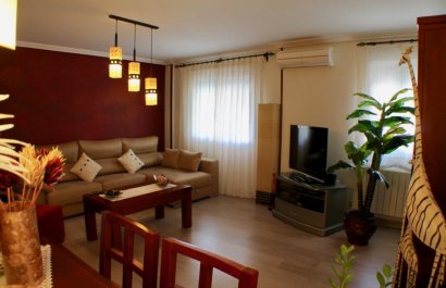 Resale - Villa - La Nucía - Urbanizaciones