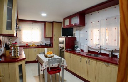 Resale - Villa - La Nucía - Urbanizaciones