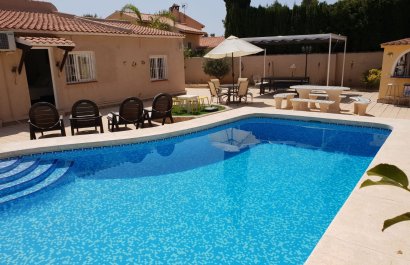 Resale - Villa - Alfas del Pí - Urbanizaciones