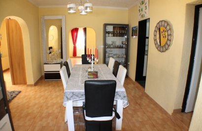 Resale - Villa - Alfas del Pí - Urbanizaciones