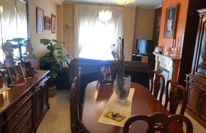 Resale - Townhouse / Duplex / Corner - La Nucía - town