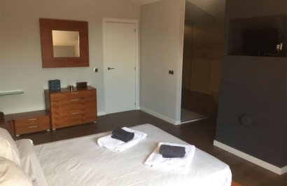 Resale - Townhouse / Duplex / Corner - Alfas del Pí - Colonia Escandinavia-Cautivador