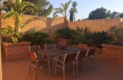 Resale - Townhouse / Duplex / Corner - Alfas del Pí - Colonia Escandinavia-Cautivador