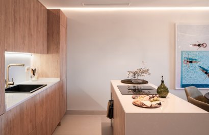 Resale - Apartment / flat - Estepoa - New Golden Mile