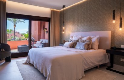 Resale - Apartment / flat - Estepoa - New Golden Mile