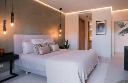 Resale - Apartment / flat - Estepoa - New Golden Mile