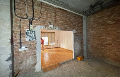 Resale - Commercial - Torrevieia - Playa de los Locos