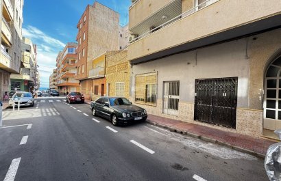 Resale - Commercial - Torrevieia - Playa de los Locos